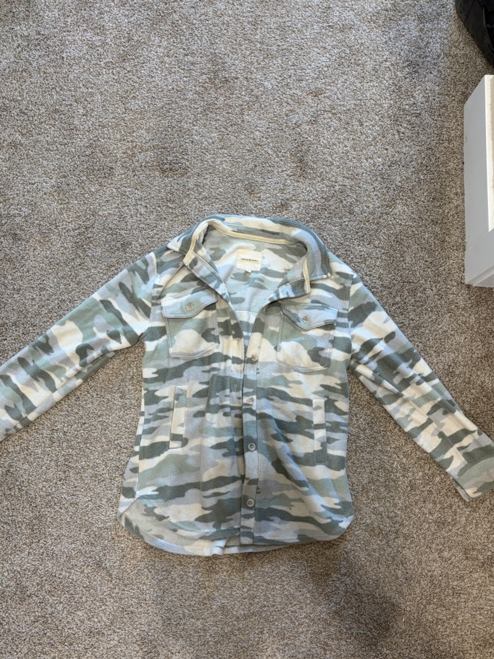 Thread & Supply Women's Camo Button-Down Shirt Jacket - Light Green & White